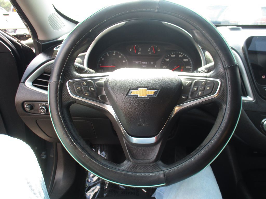 2019 Chevrolet Malibu Image 9