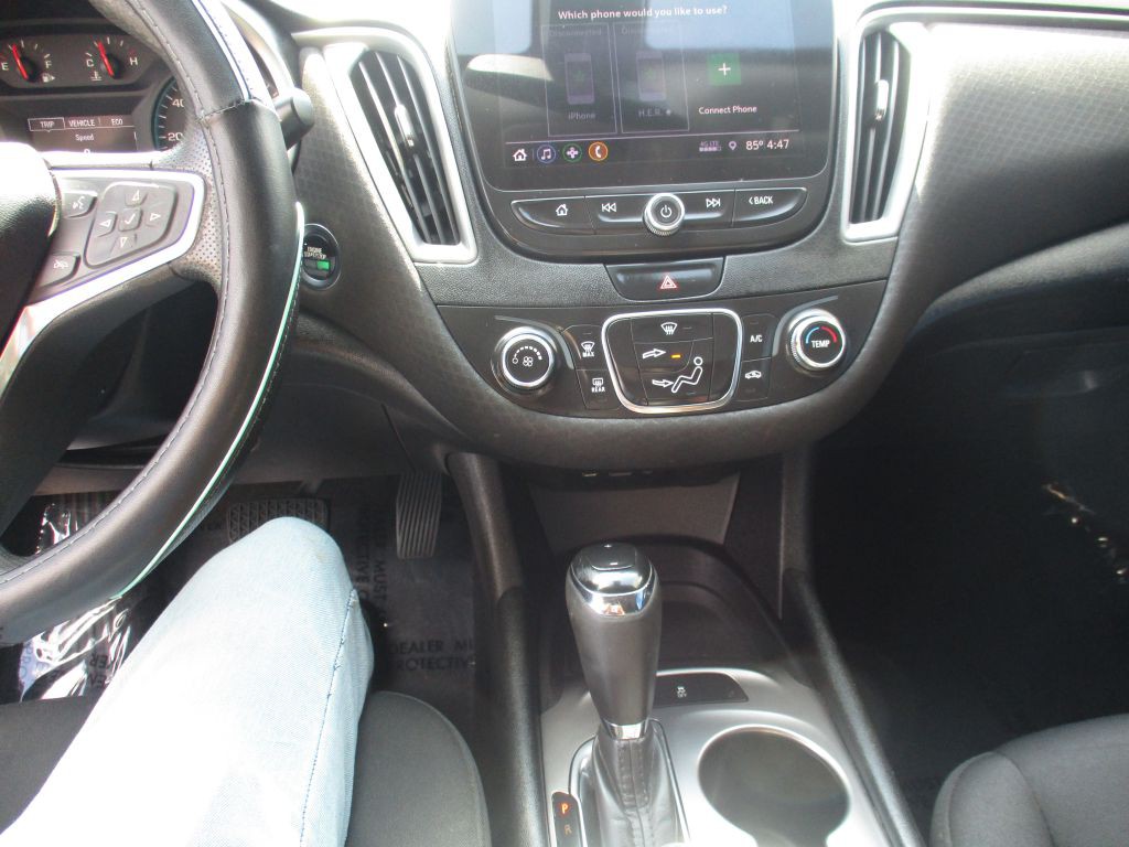 2019 Chevrolet Malibu Image 10
