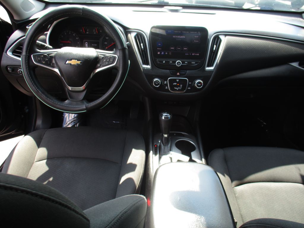2019 Chevrolet Malibu Image 13