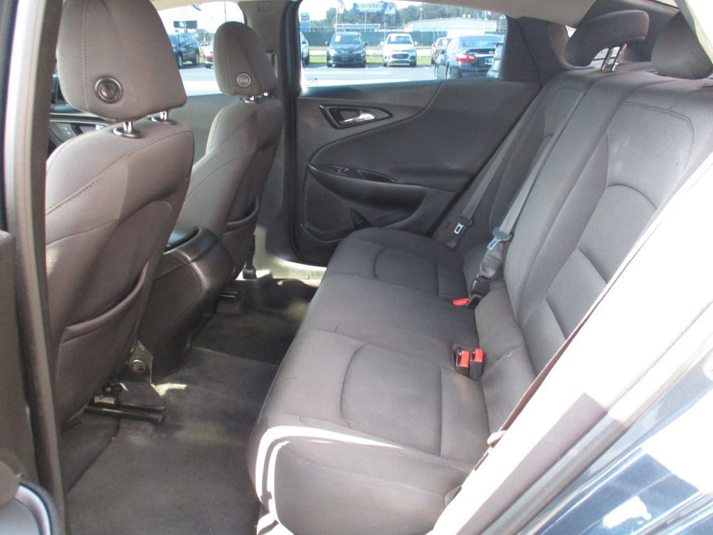 2019 Chevrolet Malibu Image 15
