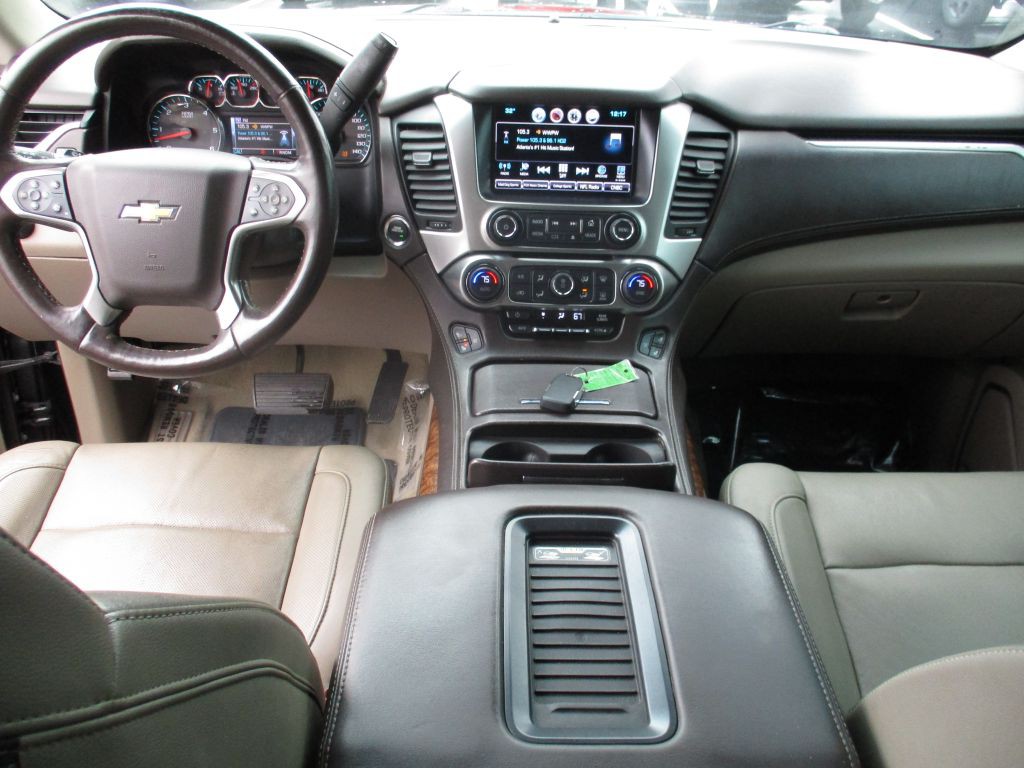 2016 Chevrolet Suburban Image 15