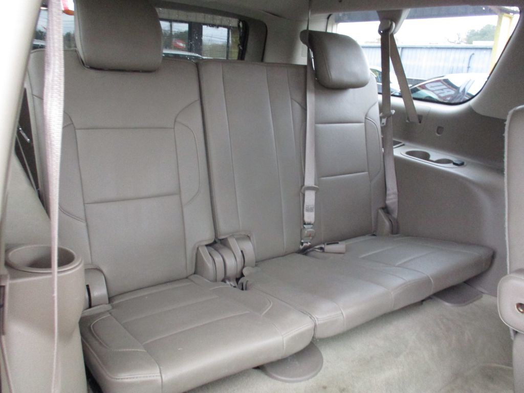 2016 Chevrolet Suburban Image 20