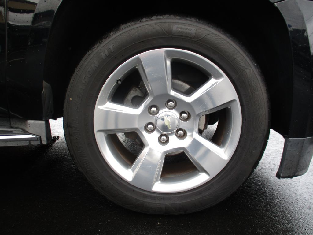 2016 Chevrolet Suburban Image 27