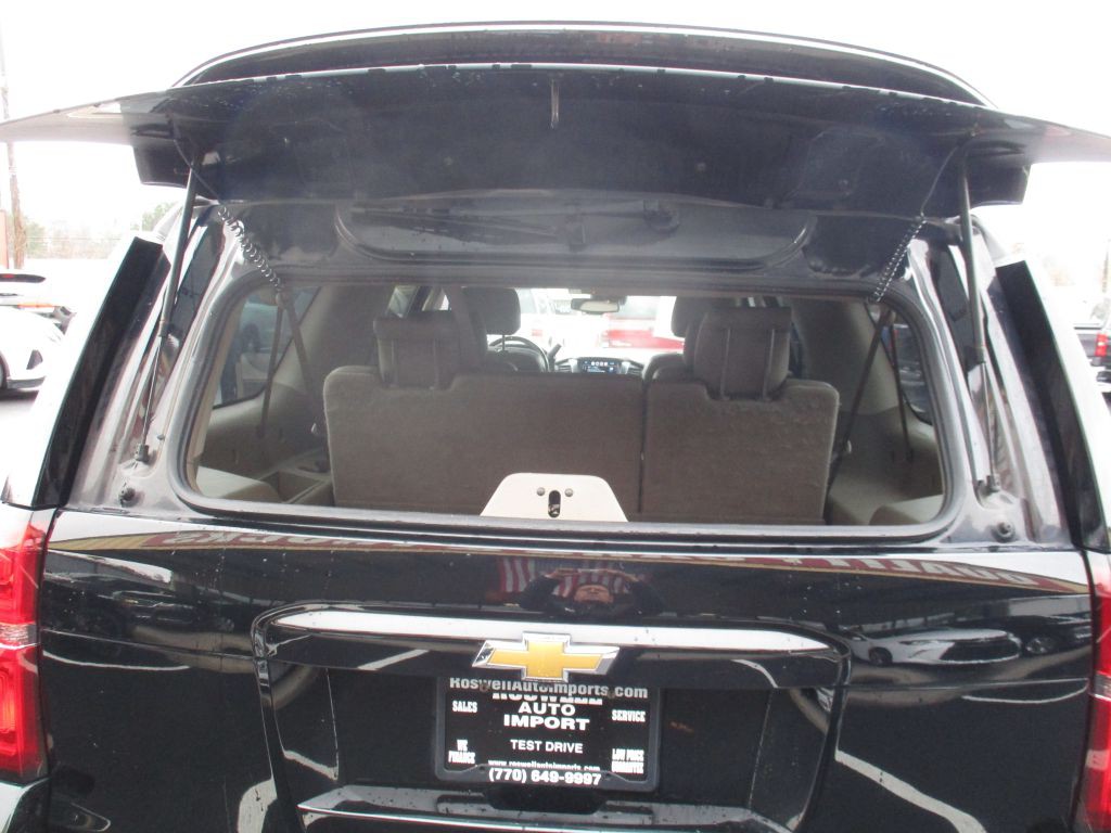 2016 Chevrolet Suburban Image 32
