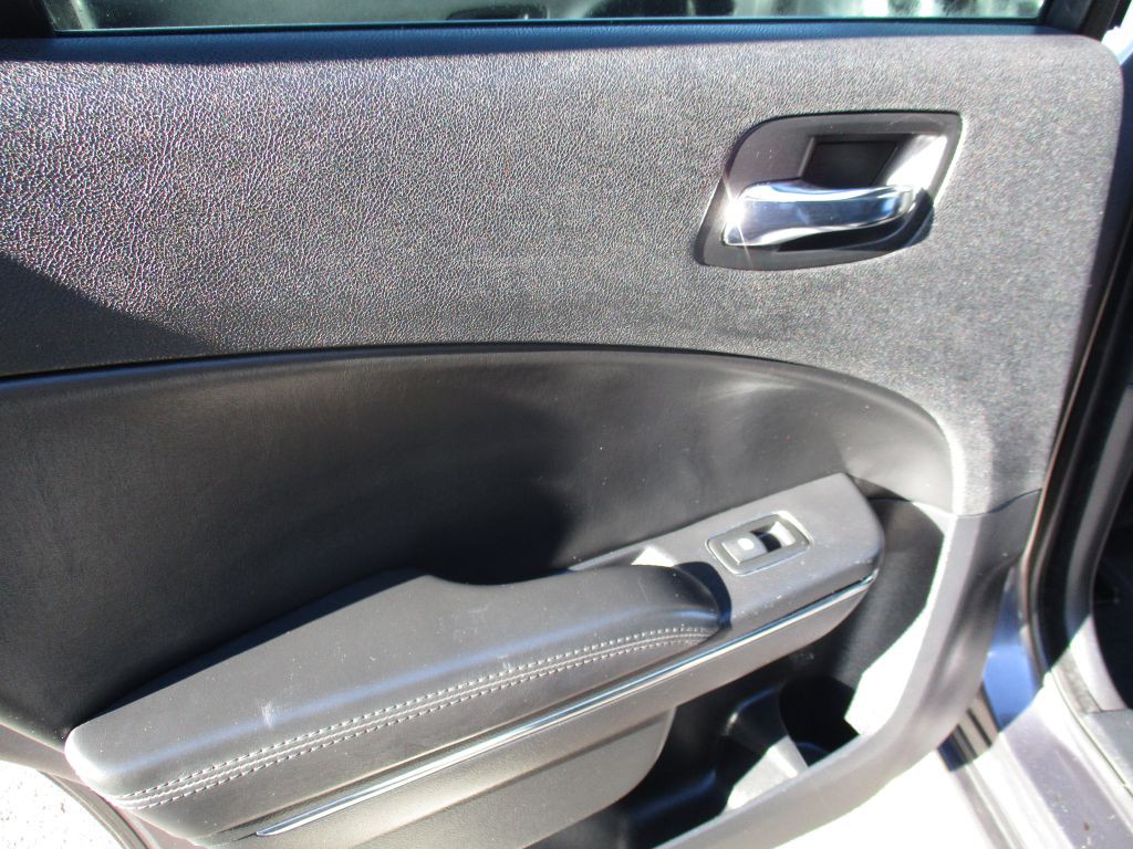 2014 Dodge Charger Image 20