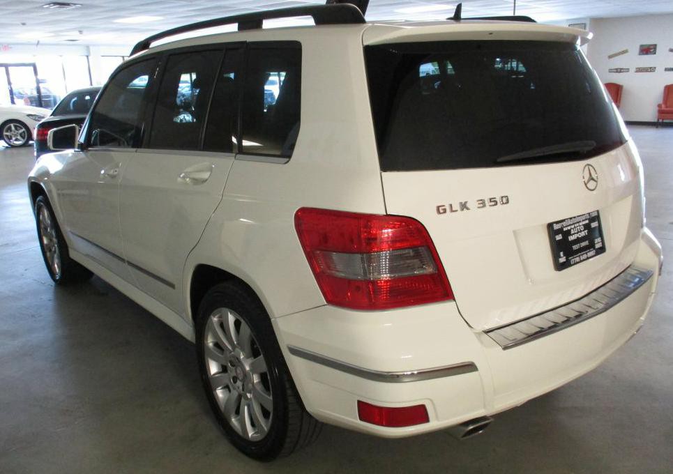 2011 Mercedes-Benz GLK-Class Image 4