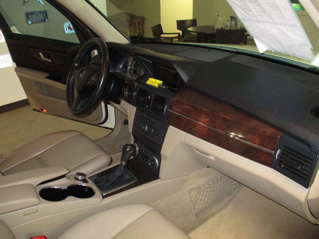 2011 Mercedes-Benz GLK-Class Image 13