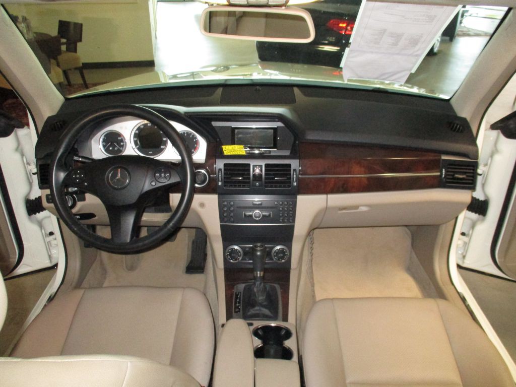 2011 Mercedes-Benz GLK-Class Image 20