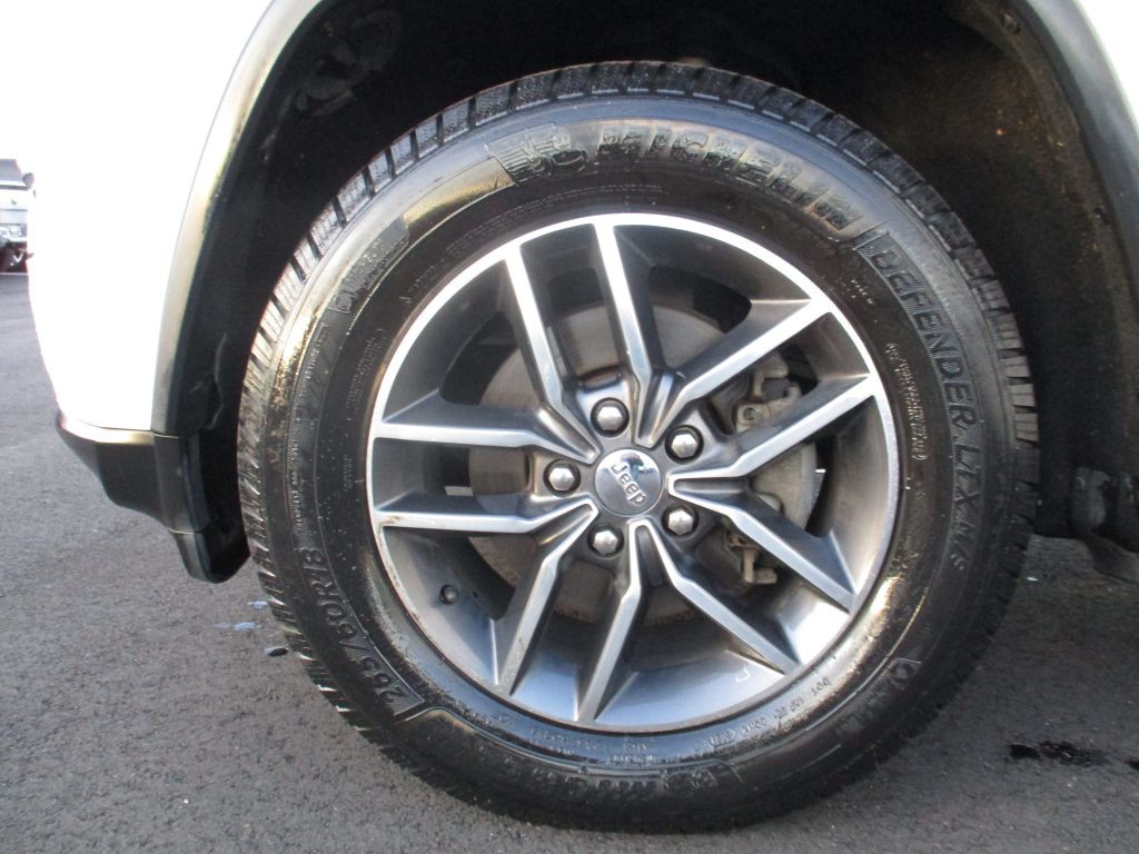 2017 Jeep Grand Cherokee Image 27