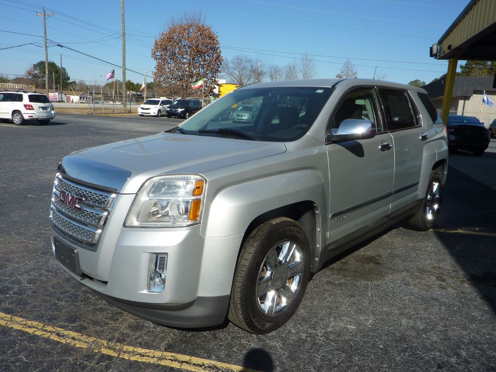 2011 GMC Terrain Image 2