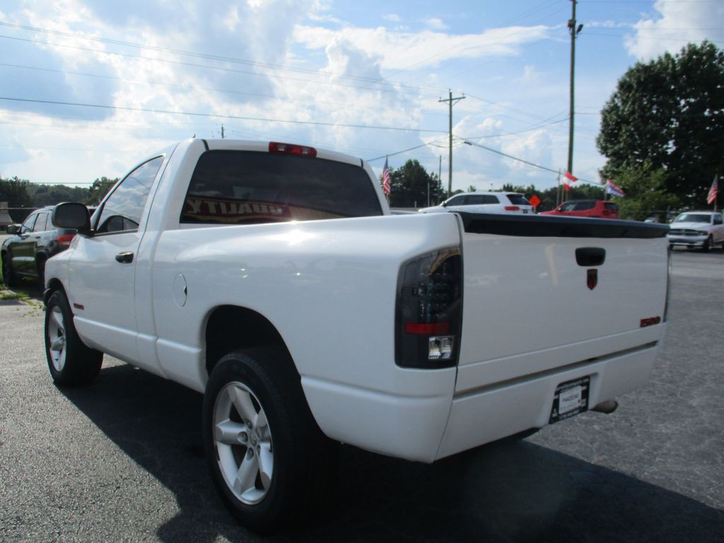 2007 Dodge Ram 1500 Image 4