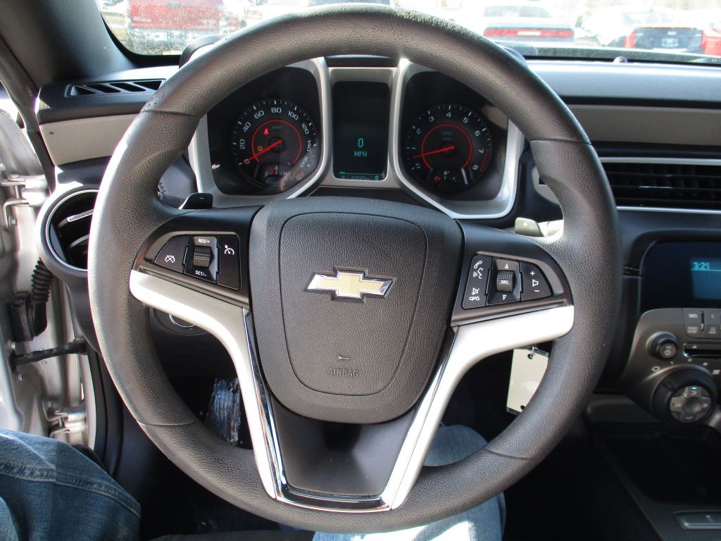 2012 Chevrolet Camaro Image 11