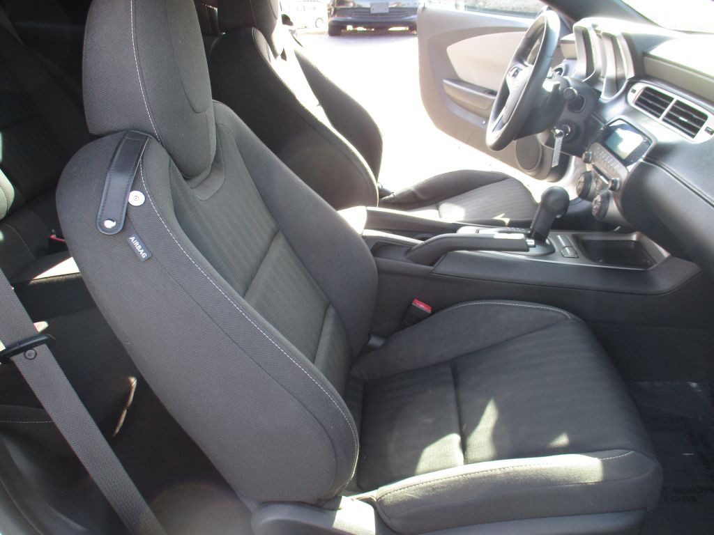 2012 Chevrolet Camaro Image 19