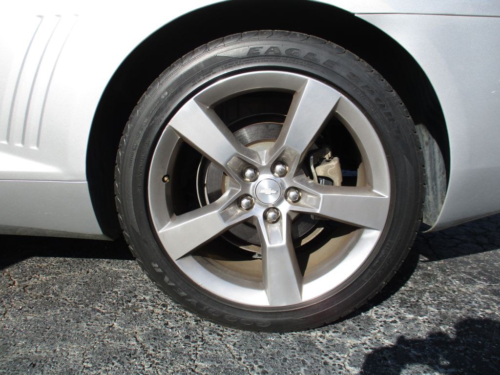 2012 Chevrolet Camaro Image 24