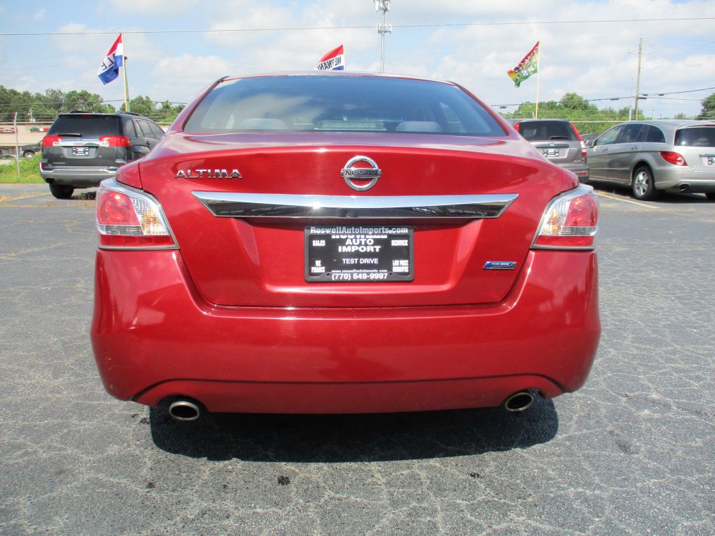 2014 Nissan Altima Image 8