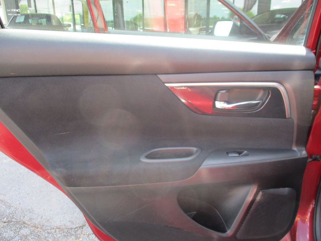 2014 Nissan Altima Image 18