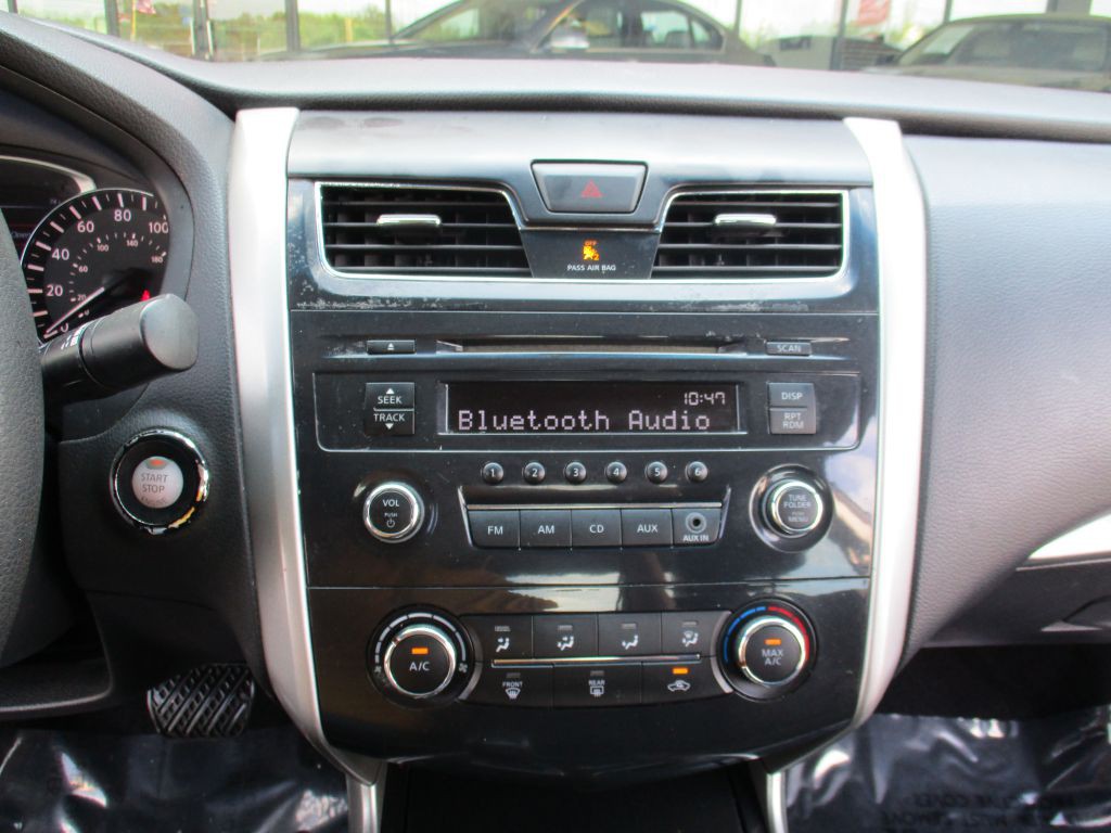 2014 Nissan Altima Image 24
