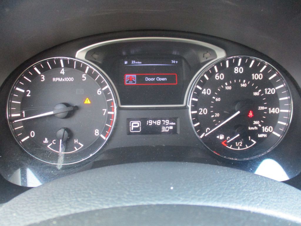 2014 Nissan Altima Image 26