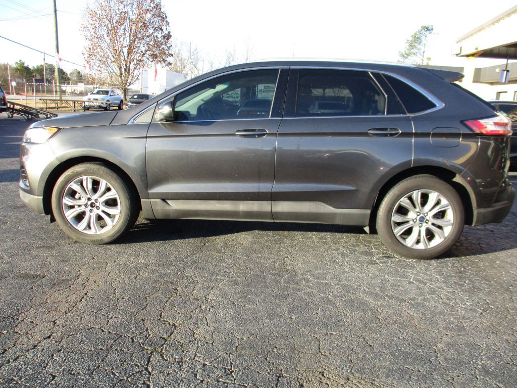 2019 Ford Edge Image 2