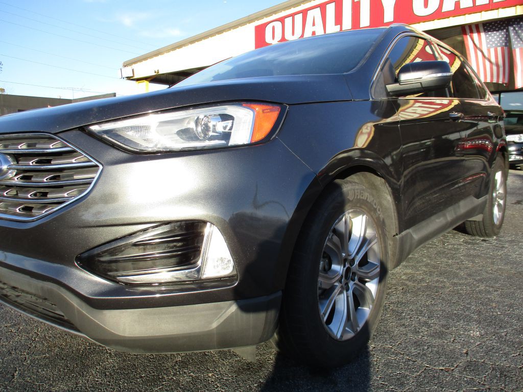 2019 Ford Edge Image 9