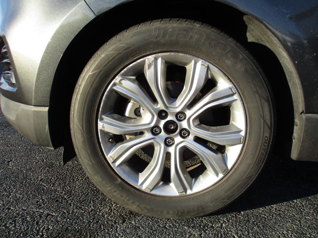 2019 Ford Edge Image 28