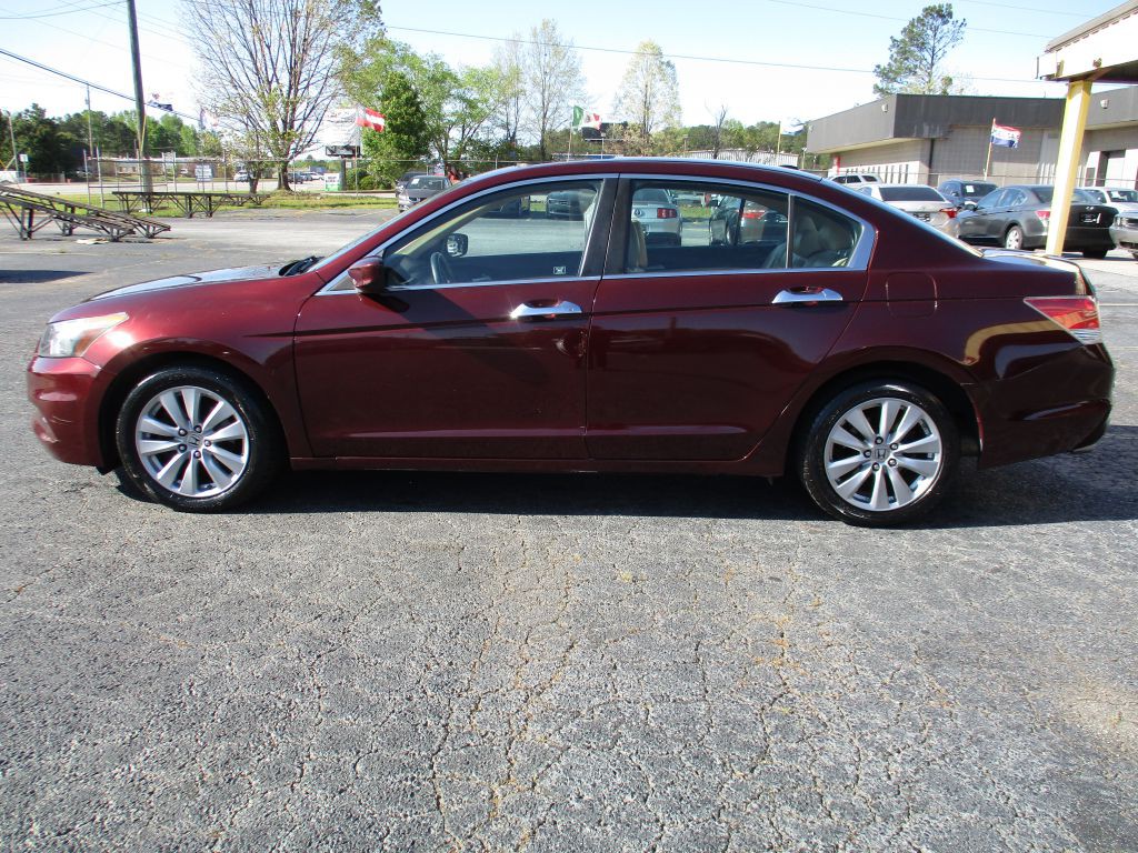 2011 Honda Accord Image 2