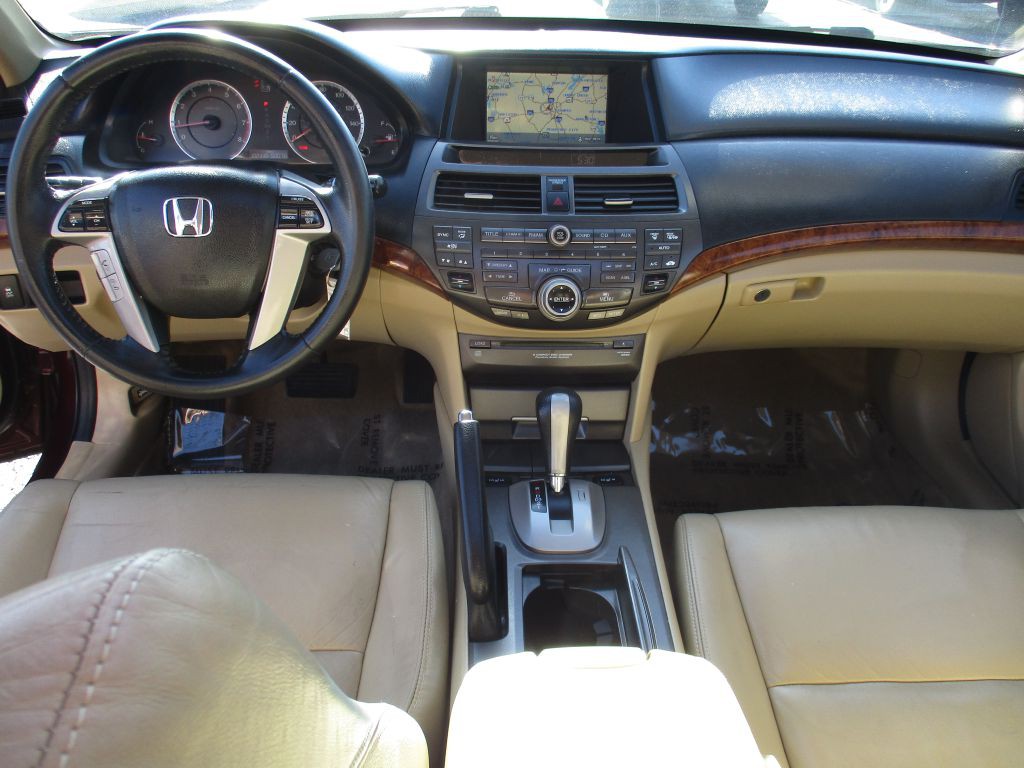 2011 Honda Accord Image 16
