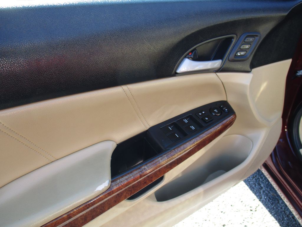 2011 Honda Accord Image 21