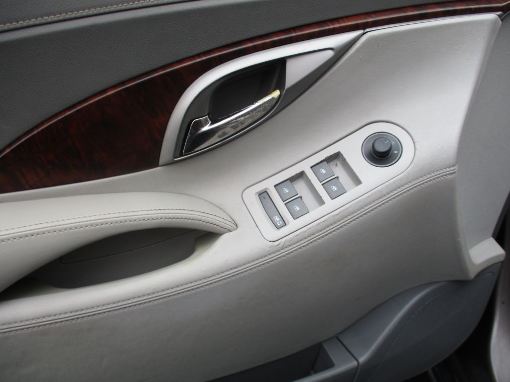 2010 Buick Lacrosse Image 20