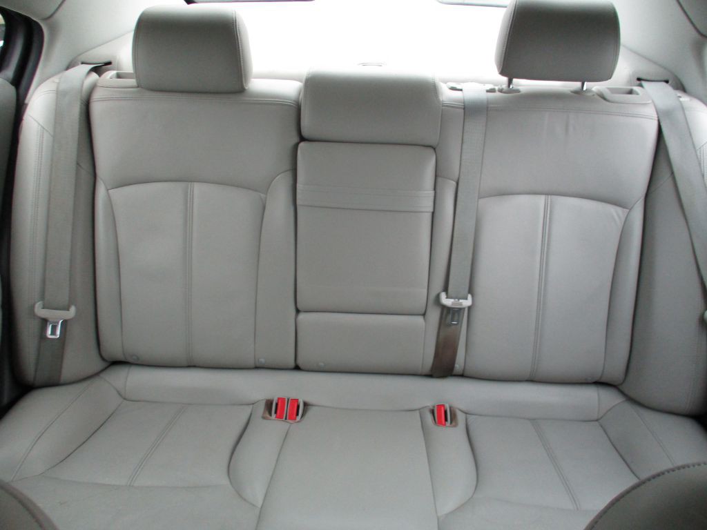 2010 Buick Lacrosse Image 13