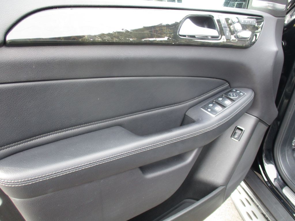 2016 Mercedes-Benz GLE-Class Image 19