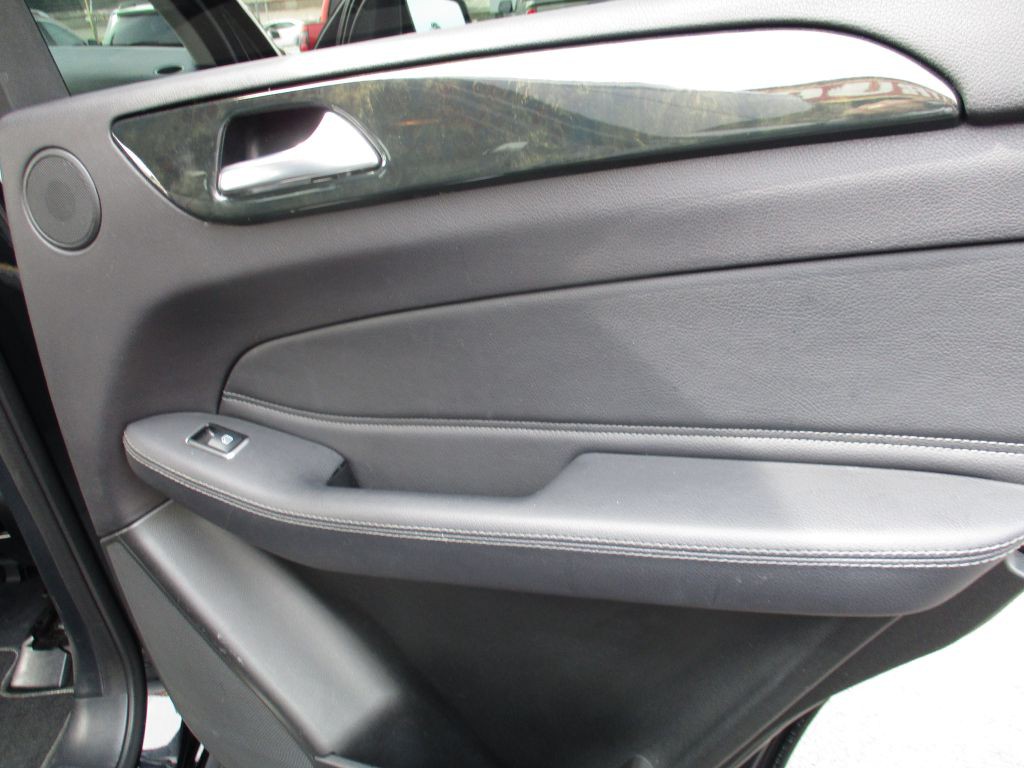 2016 Mercedes-Benz GLE-Class Image 21