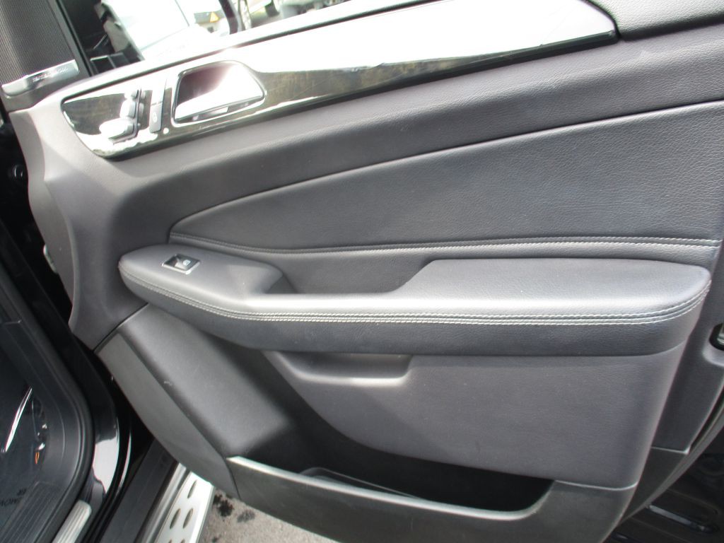 2016 Mercedes-Benz GLE-Class Image 22