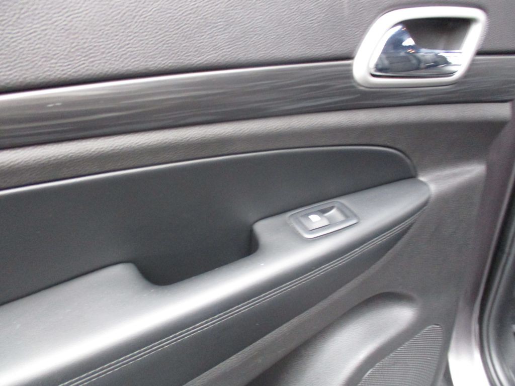 2019 Jeep Grand Cherokee Image 21