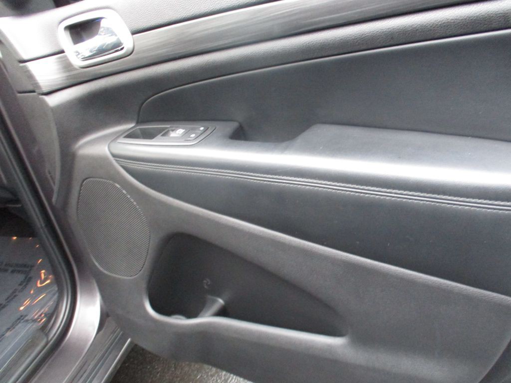 2019 Jeep Grand Cherokee Image 23