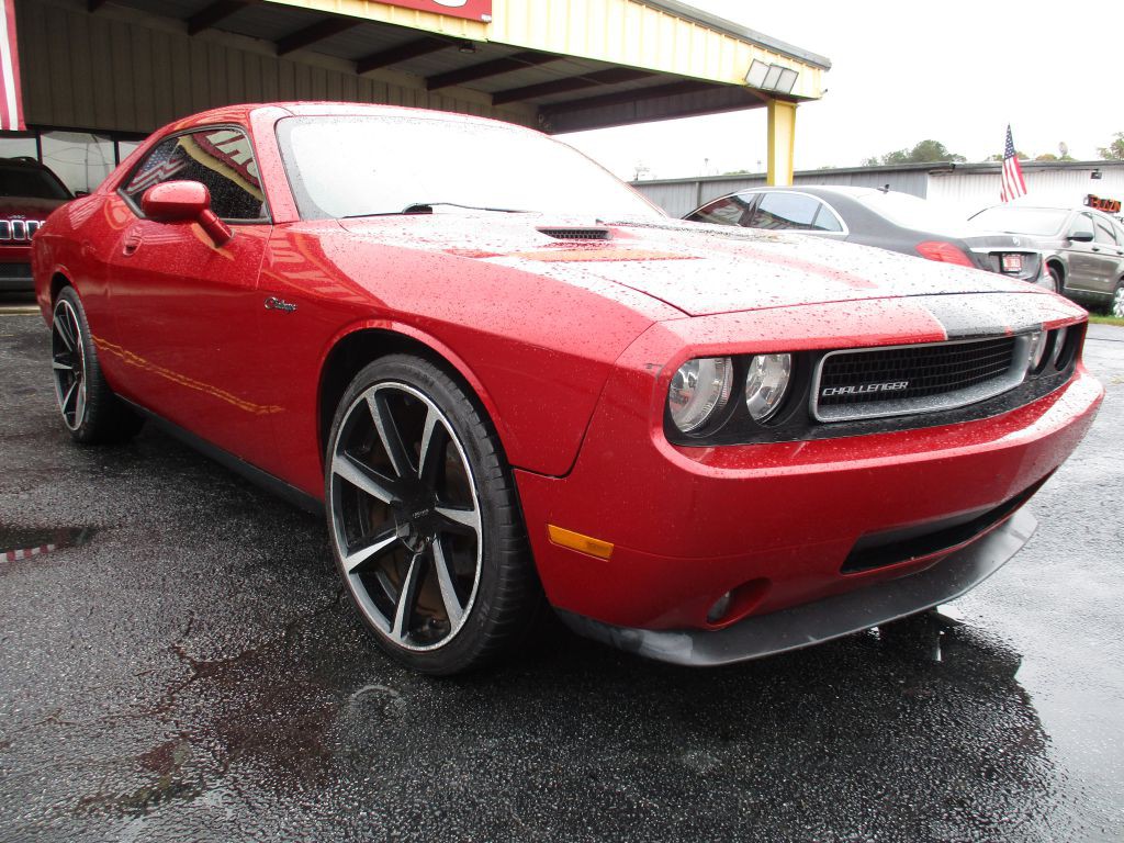 2010 Dodge Challenger Image 8