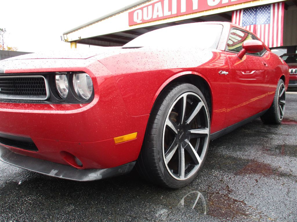 2010 Dodge Challenger Image 9