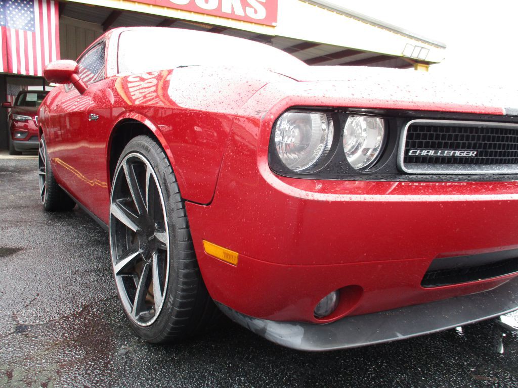 2010 Dodge Challenger Image 10