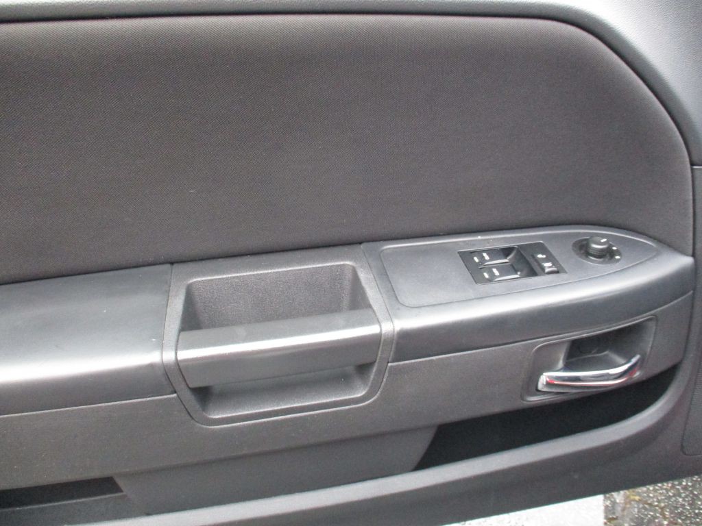 2010 Dodge Challenger Image 19