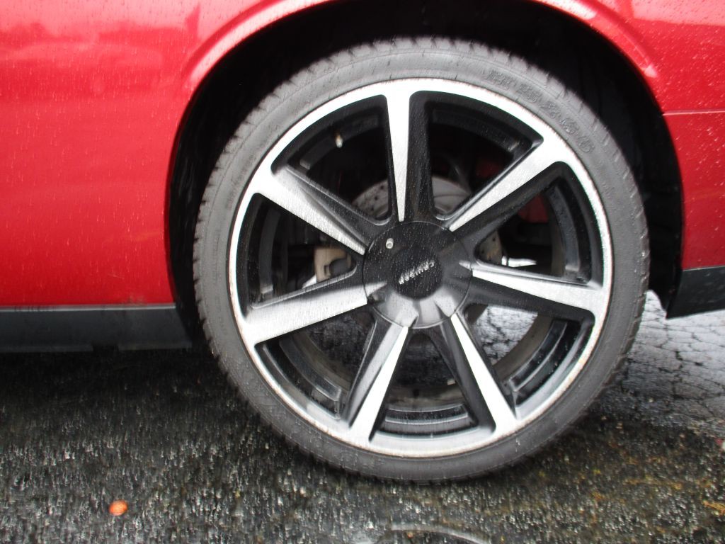 2010 Dodge Challenger Image 23