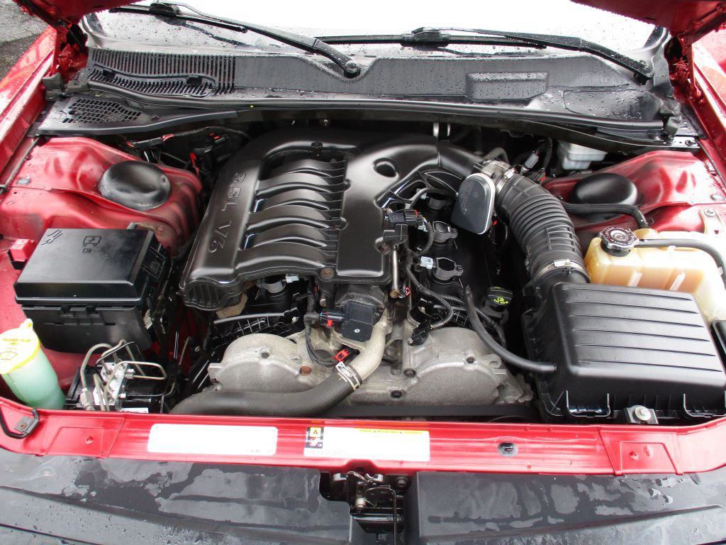 2010 Dodge Challenger Image 25