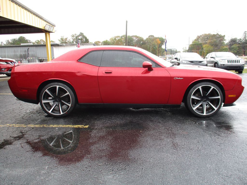 2010 Dodge Challenger Image 4