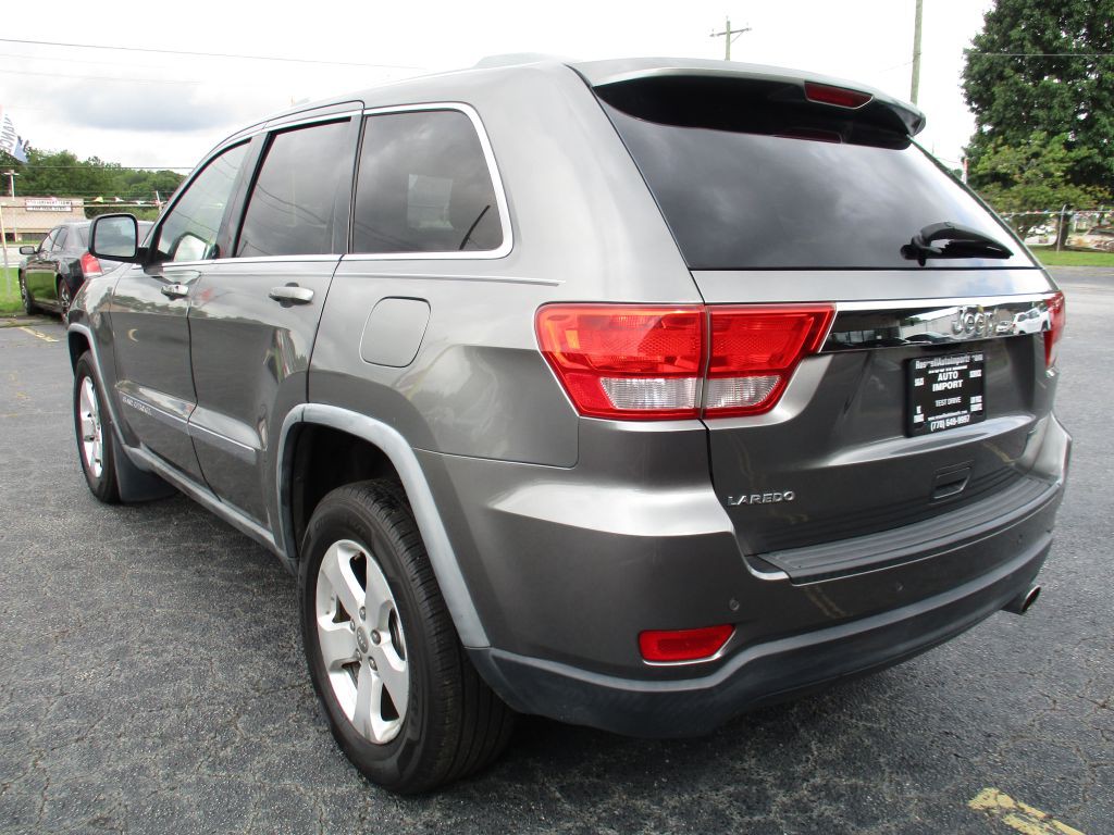 2012 Jeep Grand Cherokee Image 6