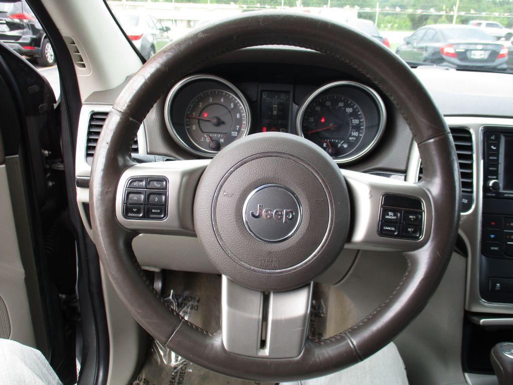 2012 Jeep Grand Cherokee Image 11
