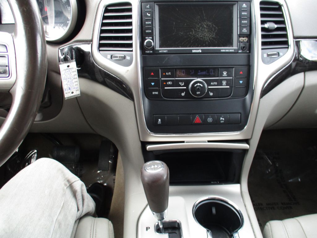 2012 Jeep Grand Cherokee Image 12