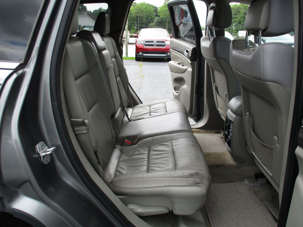 2012 Jeep Grand Cherokee Image 17