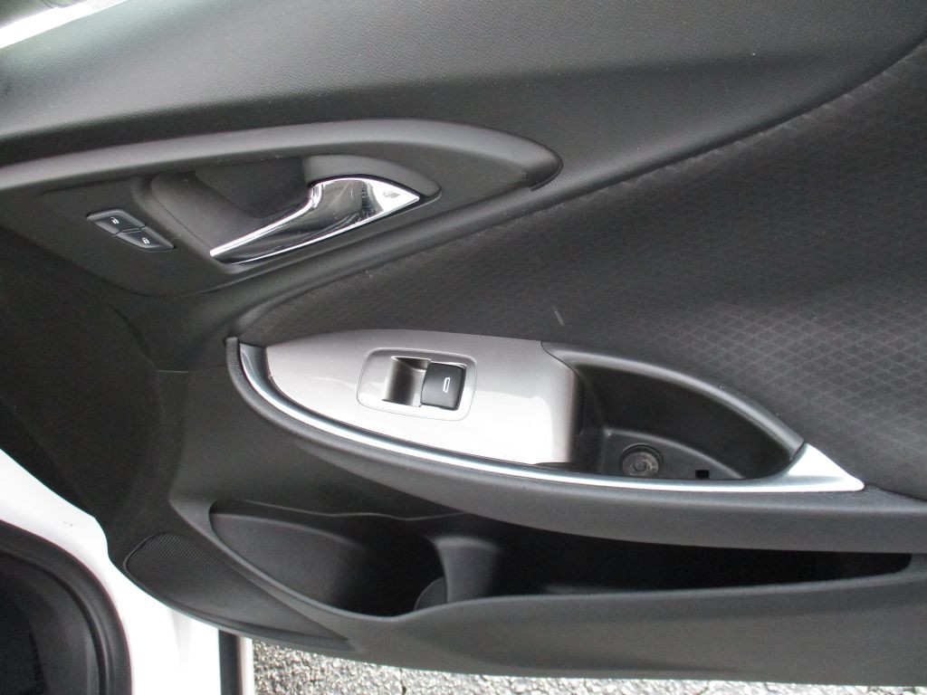 2016 Chevrolet Malibu Image 23