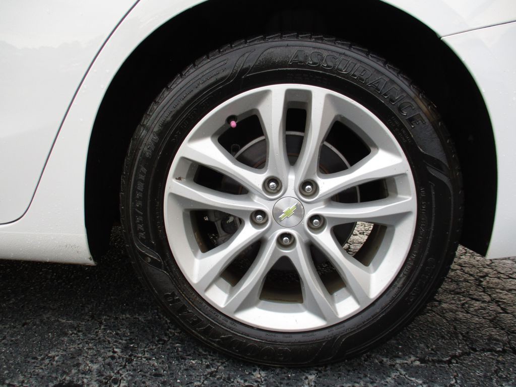 2016 Chevrolet Malibu Image 26