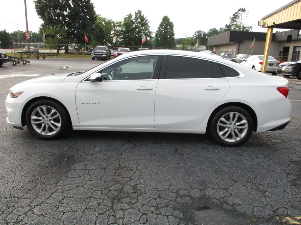 2016 Chevrolet Malibu Image 3