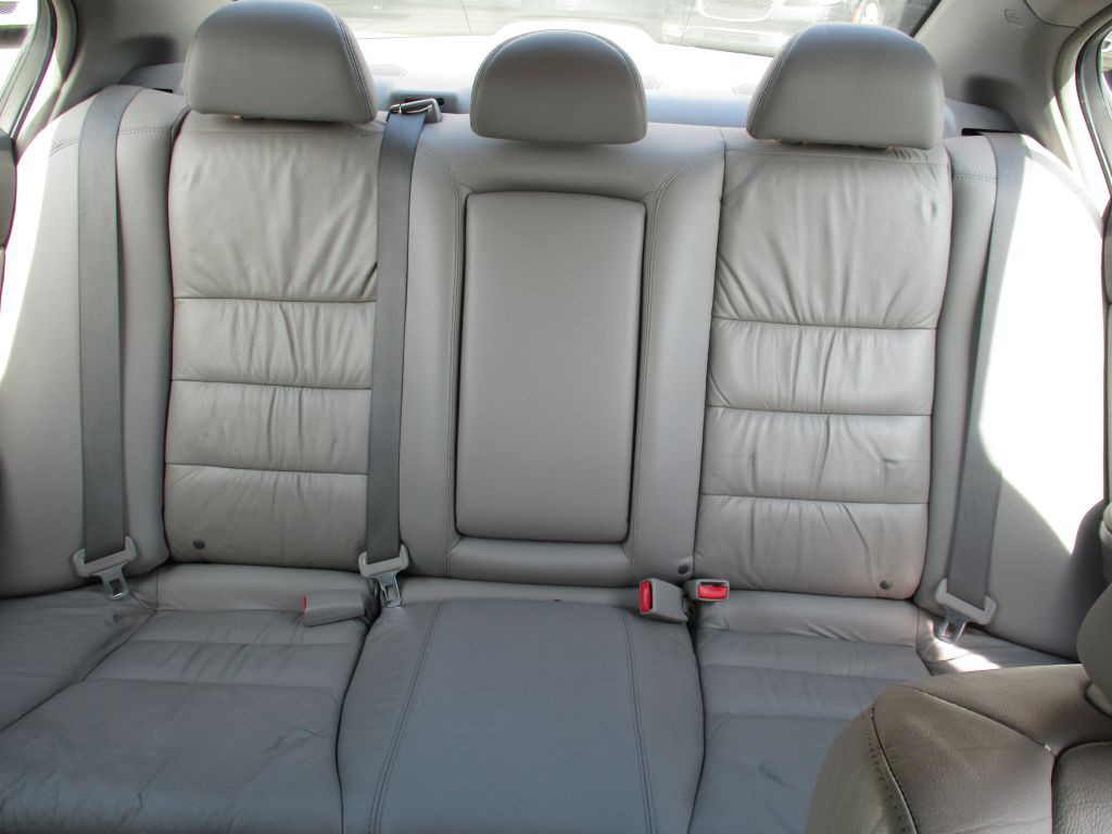 2009 Honda Accord Image 4